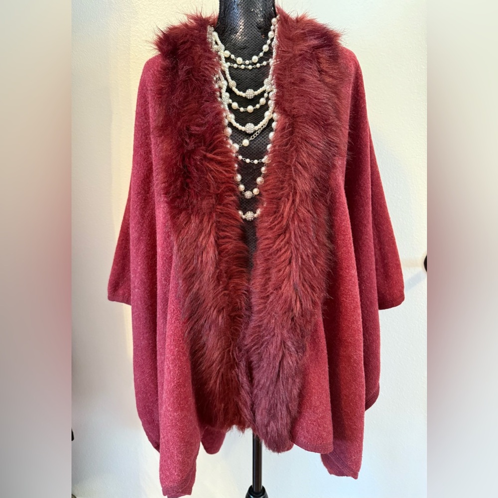 EUC Studio Burgundy Faux Fur Neck Cape/Poncho Size O/S